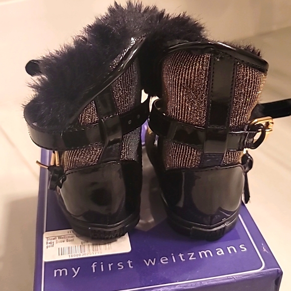 New Stuart Weitzman Baby Snow Boots - Picture 4 of 7